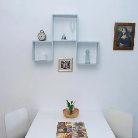 Designer With A Top Central Location Apartment